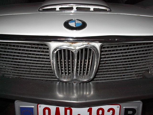 photo1