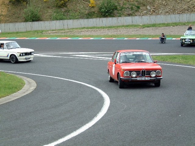 parade008