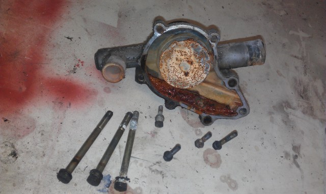 polissage,eau,pompe,grattage,mécanique,m10,bmw