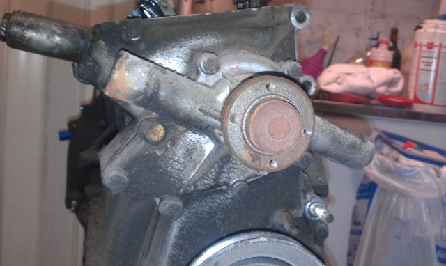 polissage,eau,pompe,grattage,mécanique,m10,bmw