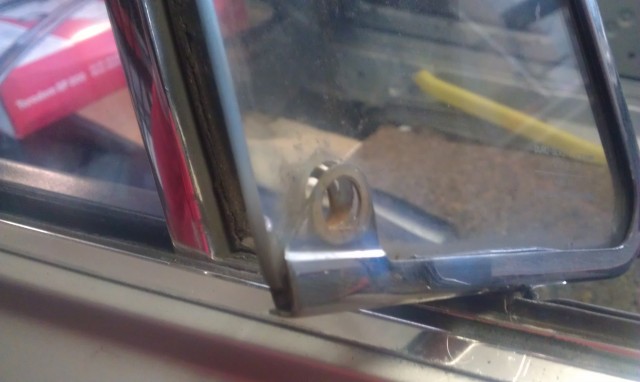 ecrou,fenetre,bmw,1600,gt,fixation