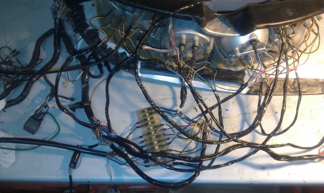 tresse,fil,cable,tebleau ,bord